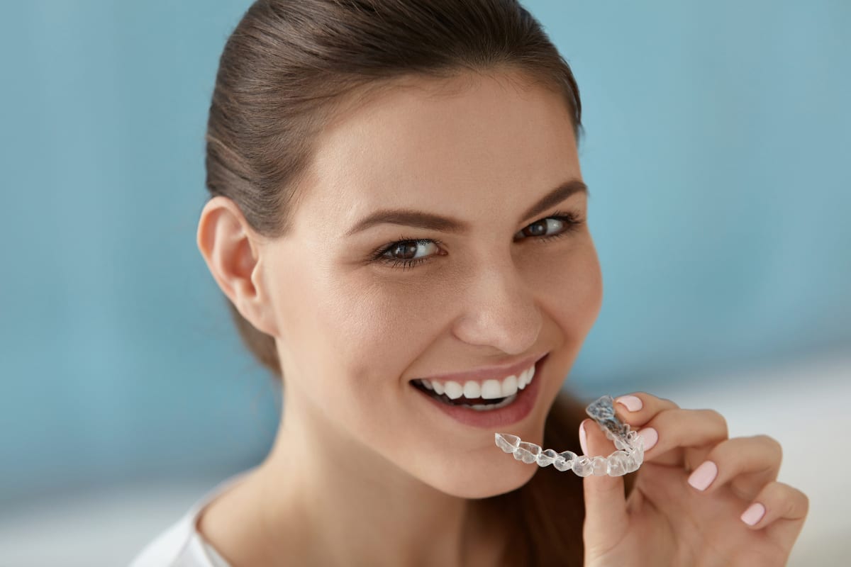 clear aligner teeth straightening